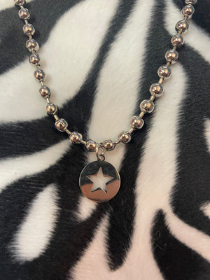 ROUND STAR NECKLACE