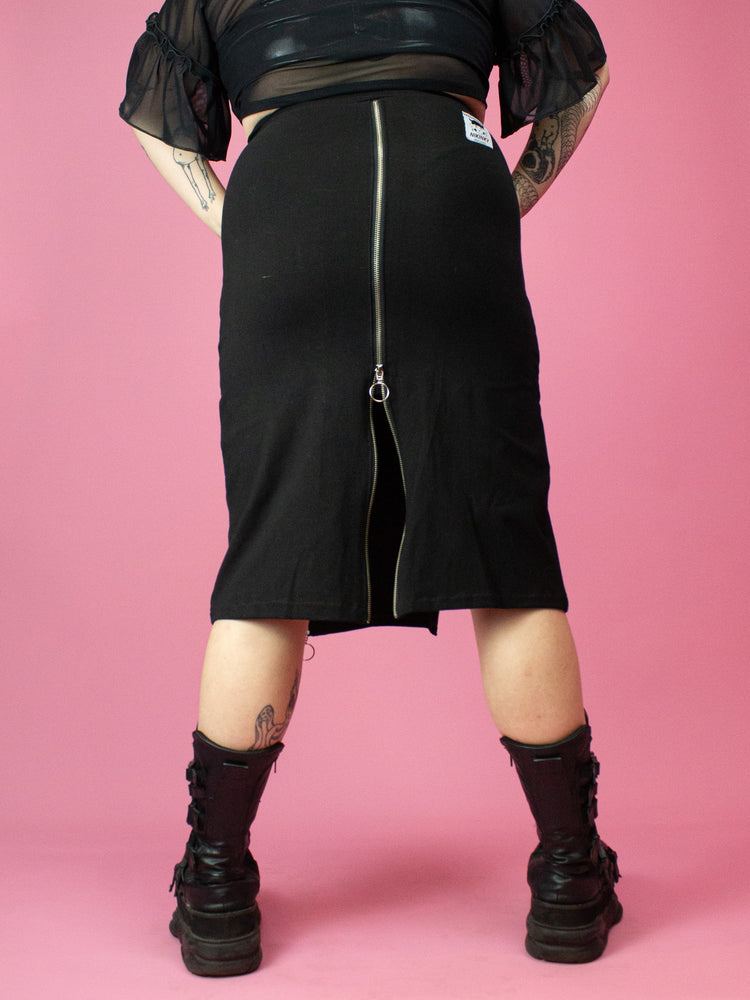 
            
                Bild in den Galerie-Viewer laden,NIKINKY ZIPPER SKIRT
            
        
