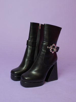 LAMODA EMBRACE HEELS