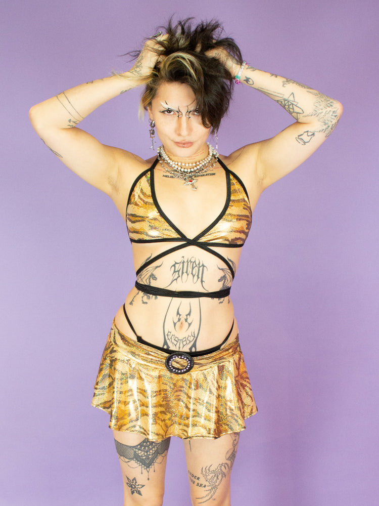 
            
                Load image into Gallery viewer, INDYANNA WRAP TOP GOLD TIGER
            
        