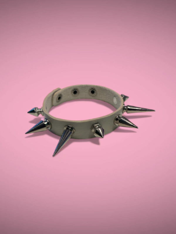 EXIT BRACELET DIFFERENT SPIKES WHITE