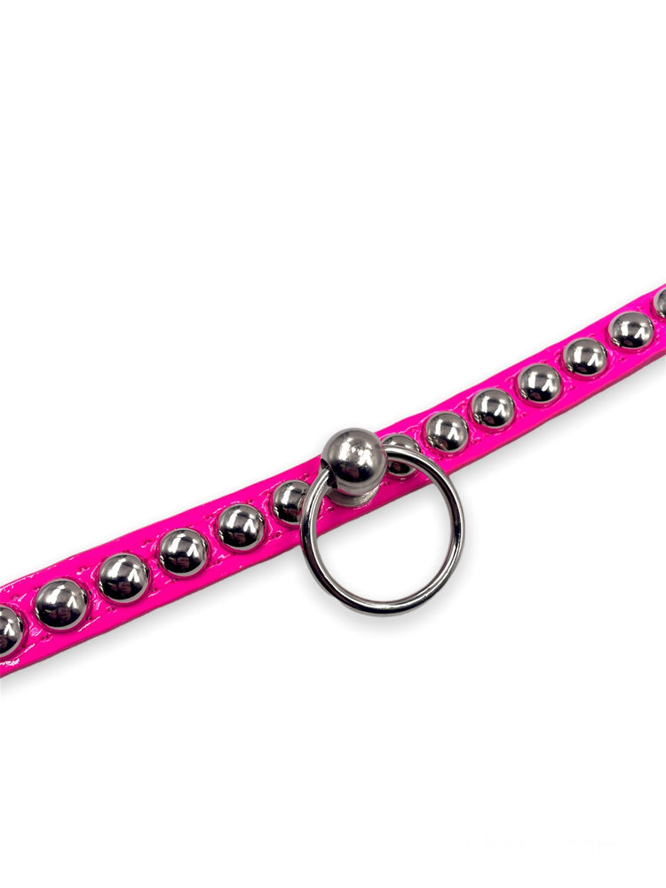 FUNK PLUS PINK SMALL CHOKER WITH HANGING RING AND ROUND STUDS