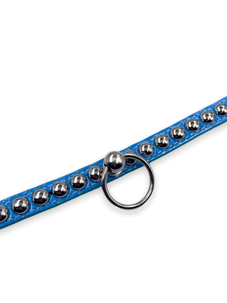 FUNK PLUS BLUE SMALL CHOKER WITH HANGING RING AND ROUND STUDS