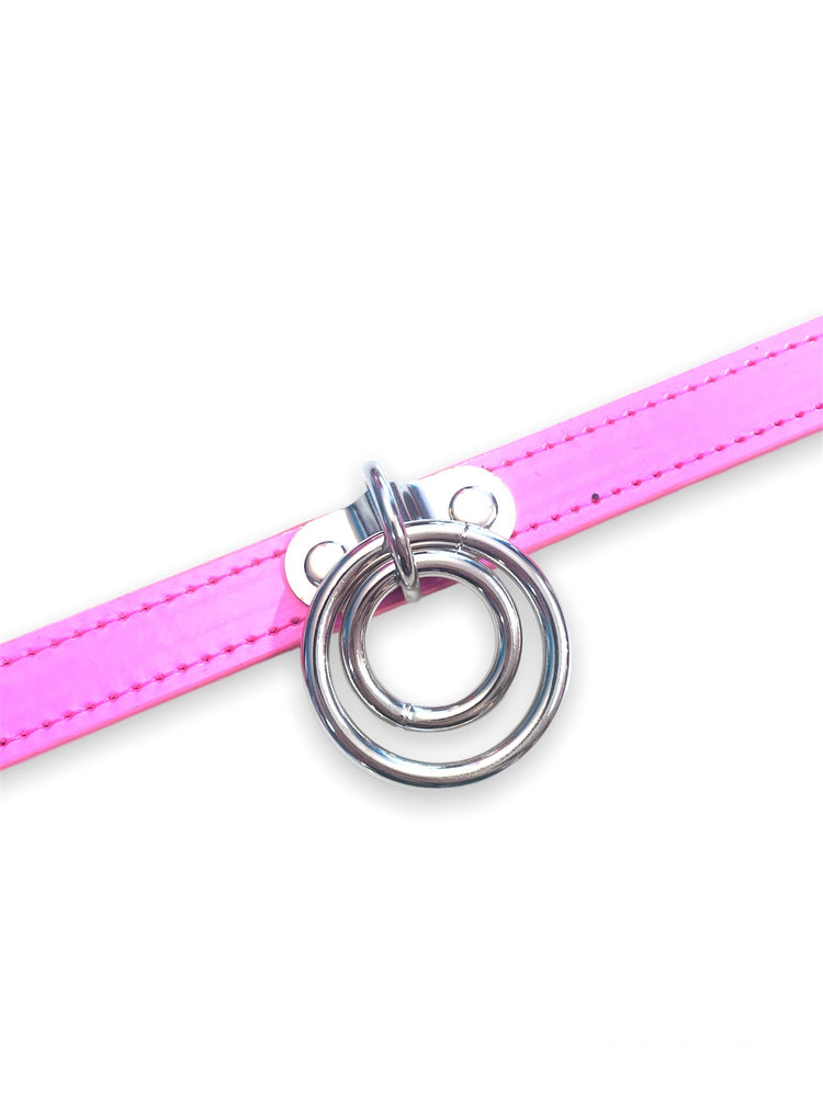 
            
                Load image into Gallery viewer, FUNK PLUS HOLO PINK DOUBLE O RING CHOKER FC264
            
        