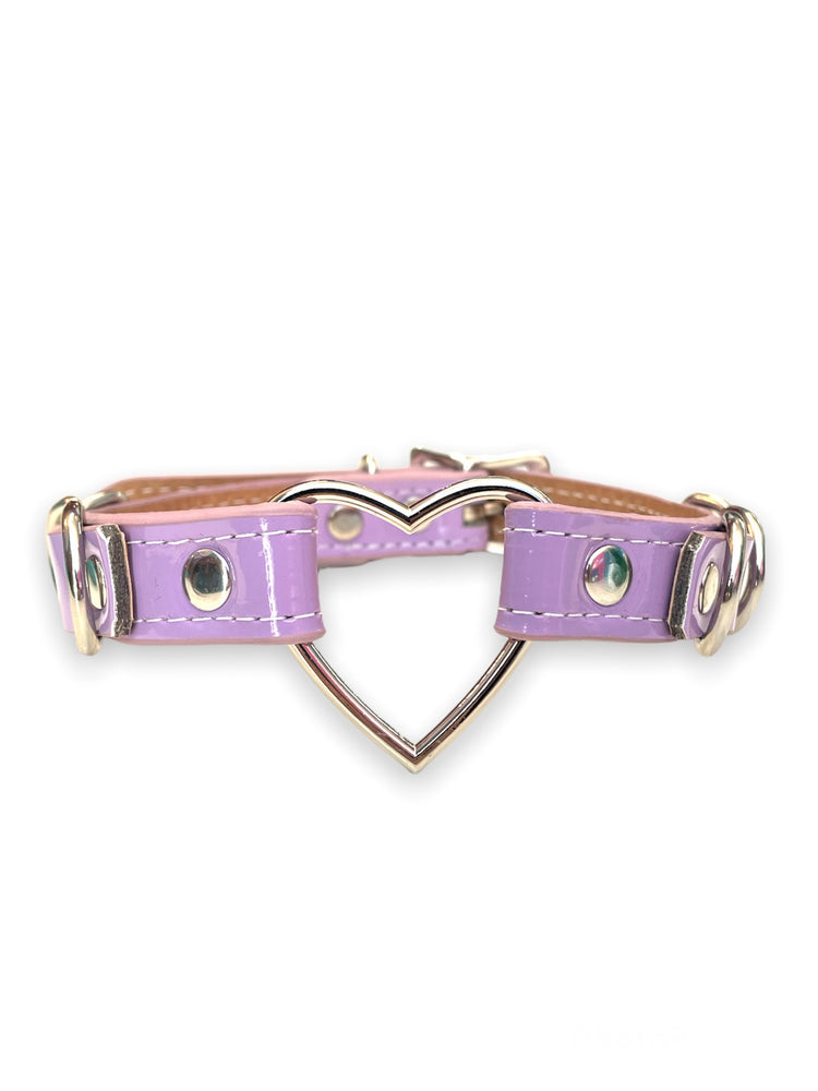 
            
                Load image into Gallery viewer, FUNK PLUS LILAC HEART D RING CHOKER STITCHED FC365
            
        