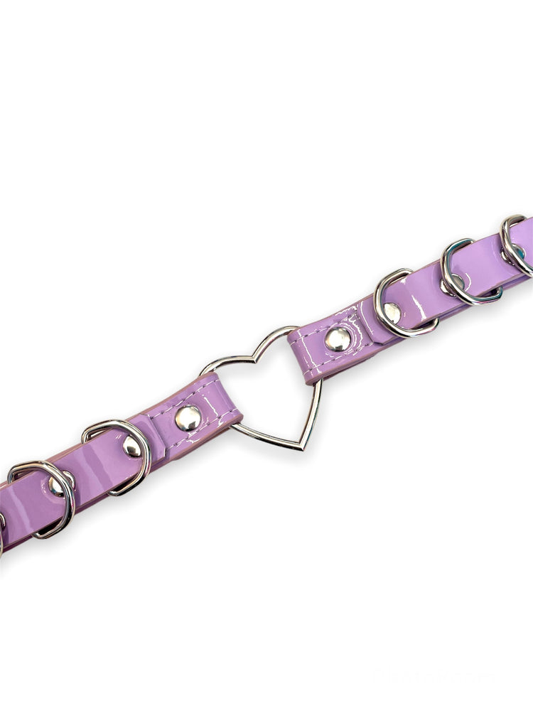 
            
                Load image into Gallery viewer, FUNK PLUS LILAC HEART D RING CHOKER STITCHED FC365
            
        