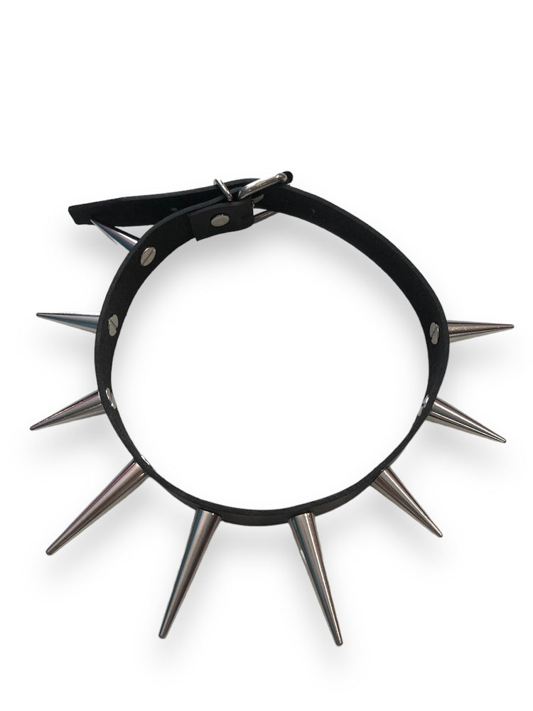 BLACK CHOKER WITH DIFFERENT LONG SPIKES