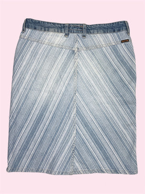 
            
                Load image into Gallery viewer, SECOND HAND GANG LIGHT STRIPE PENCIL JEANS SKIRT
            
        