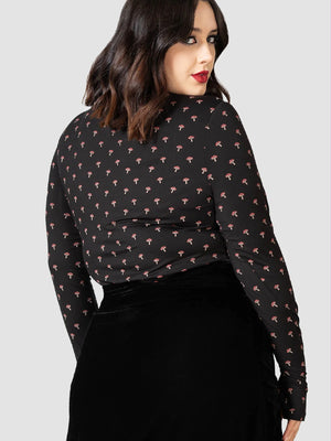 
            
                Load image into Gallery viewer, KILLSTAR DAPPERLING LONG SLEEVE TOP PLUS SIZE
            
        