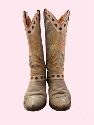 
            
                Load image into Gallery viewer, SECOND HAND COWBOY BOOTS PASTEL
            
        