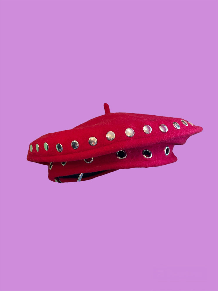 UPCYCLED SECOND HAND RED FLAT STUDS BERET