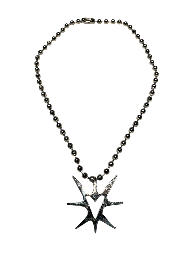 SILVER HEART SPIKE NECKLACE