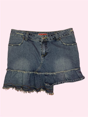 
            
                Load image into Gallery viewer, SECOND HAND I.C.I.E. JEANS SKIRT
            
        
