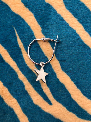 STAR EARRING