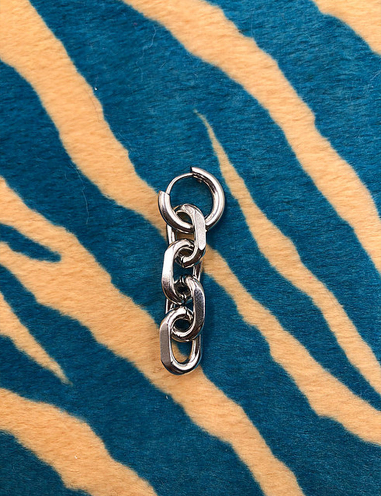 CHAIN EARRING