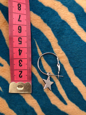 STAR EARRING