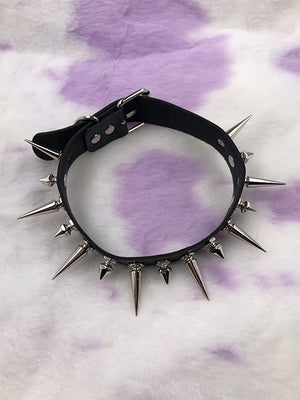 EXIT CHOKER DIFFERENT SPIKES BLACK