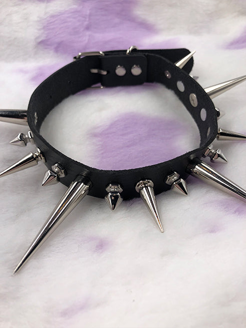 EXIT CHOKER DIFFERENT LONG SPIKES BLACK