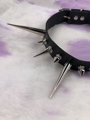 EXIT CHOKER DIFFERENT LONG SPIKES BLACK