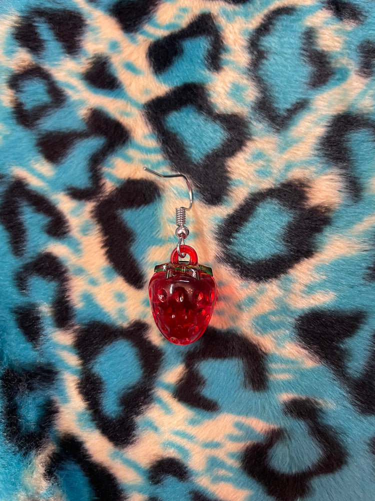 STRAWBERRY EARRING