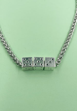 <transcy>EXIT MULTIPLE DICES NECKLACE</transcy>