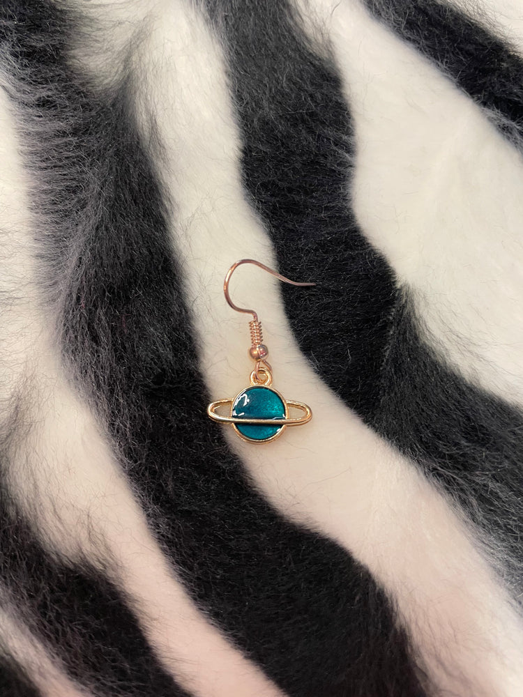 GOLD GREEN PLANET EARRING