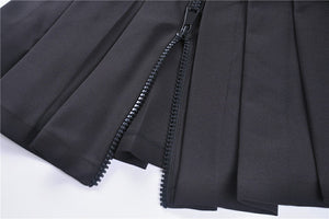 <transcy>DARK IN LOVE PLEATED SKIRT WITH BAG BLACK</transcy>