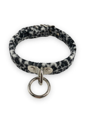 FUNK PLUS SNOW LEOPARD RING CHOKER