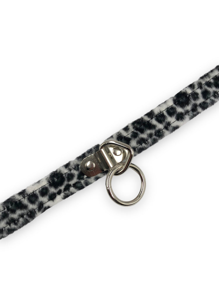 FUNK PLUS SNOW LEOPARD RING CHOKER