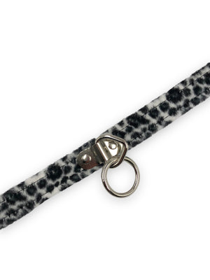 FUNK PLUS SNOW LEOPARD RING CHOKER