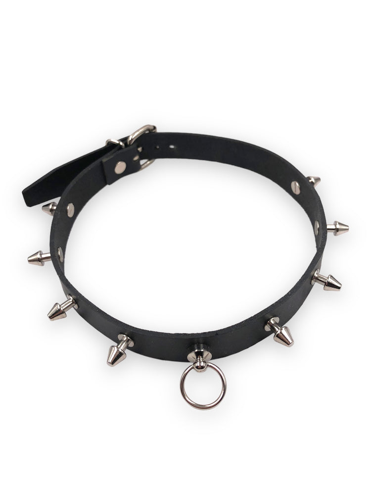 BLACK CHOKER WITH SPIKES AND MIDDLE RING