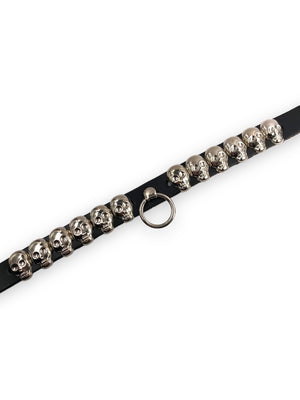 BLACK CHOKER WITH SKULL STUDS AND MIDDLE RING