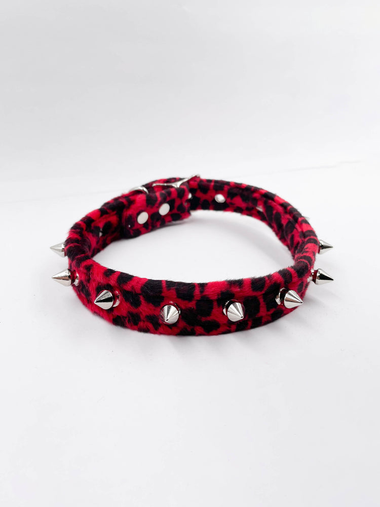 FUNK PLUS RED LEOPARD SPIKE CHOKER